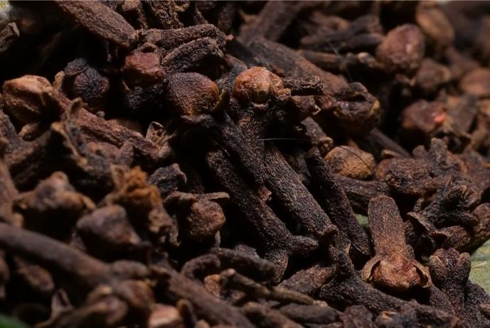 Whole Dried Cloves